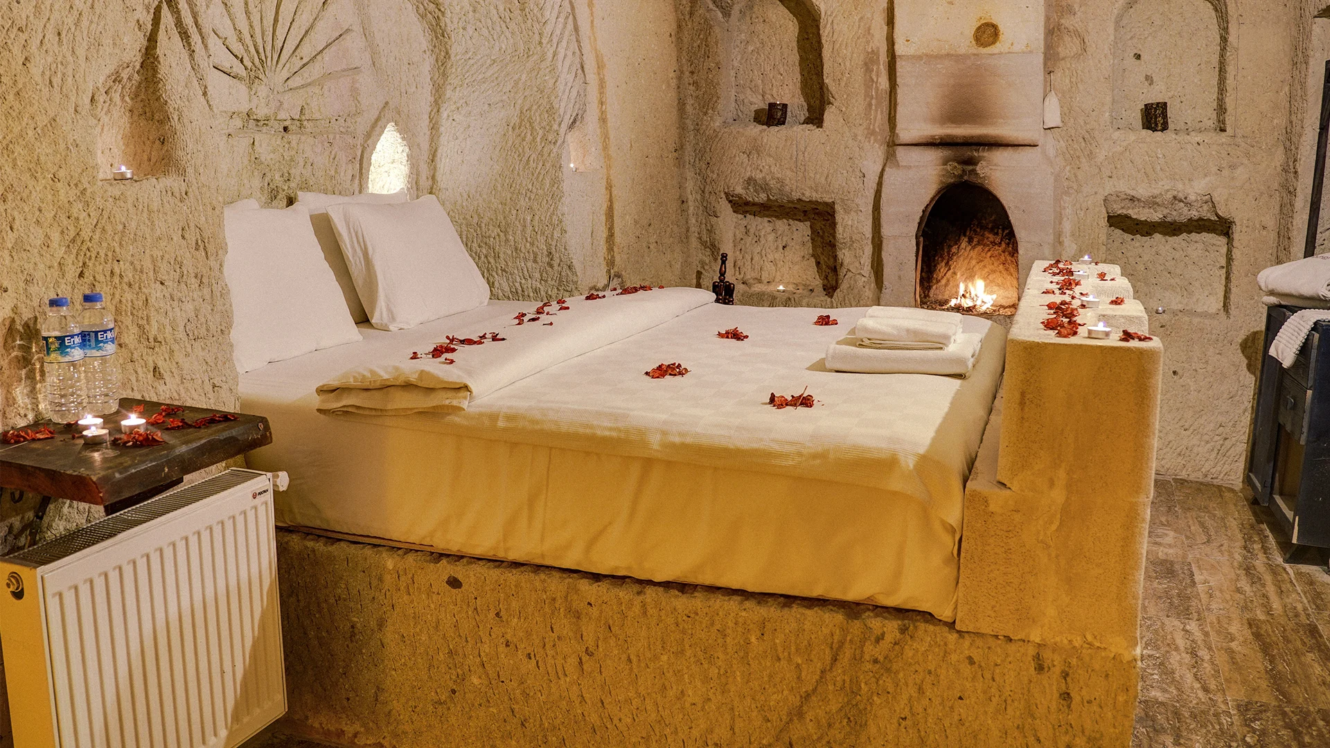 Defne Cave Honeymoon Suite